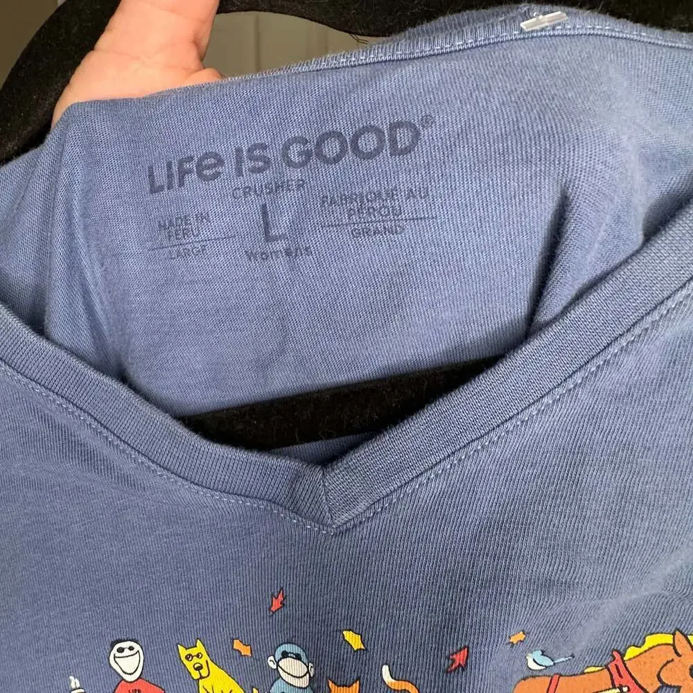 Life is Good Women's Blue V-Neck Crusher Tee Horse Harvest Hayride Graphic - Picture 3 of 5